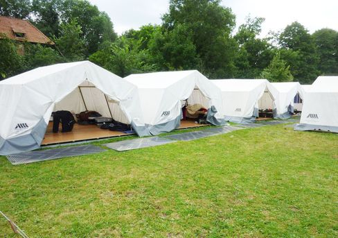 Zeltverleih für Feste, Zeltlager und Outdoor-Events